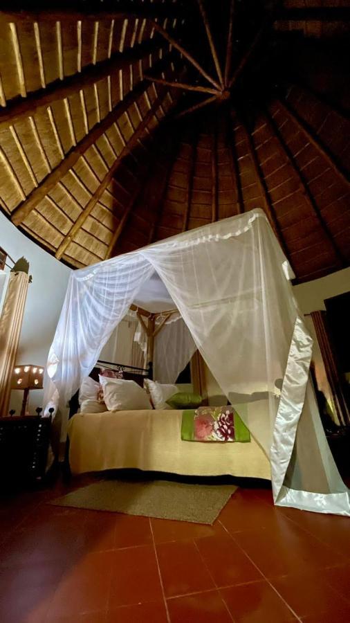 Kibale Guest Cottages Fort Portal Екстер'єр фото